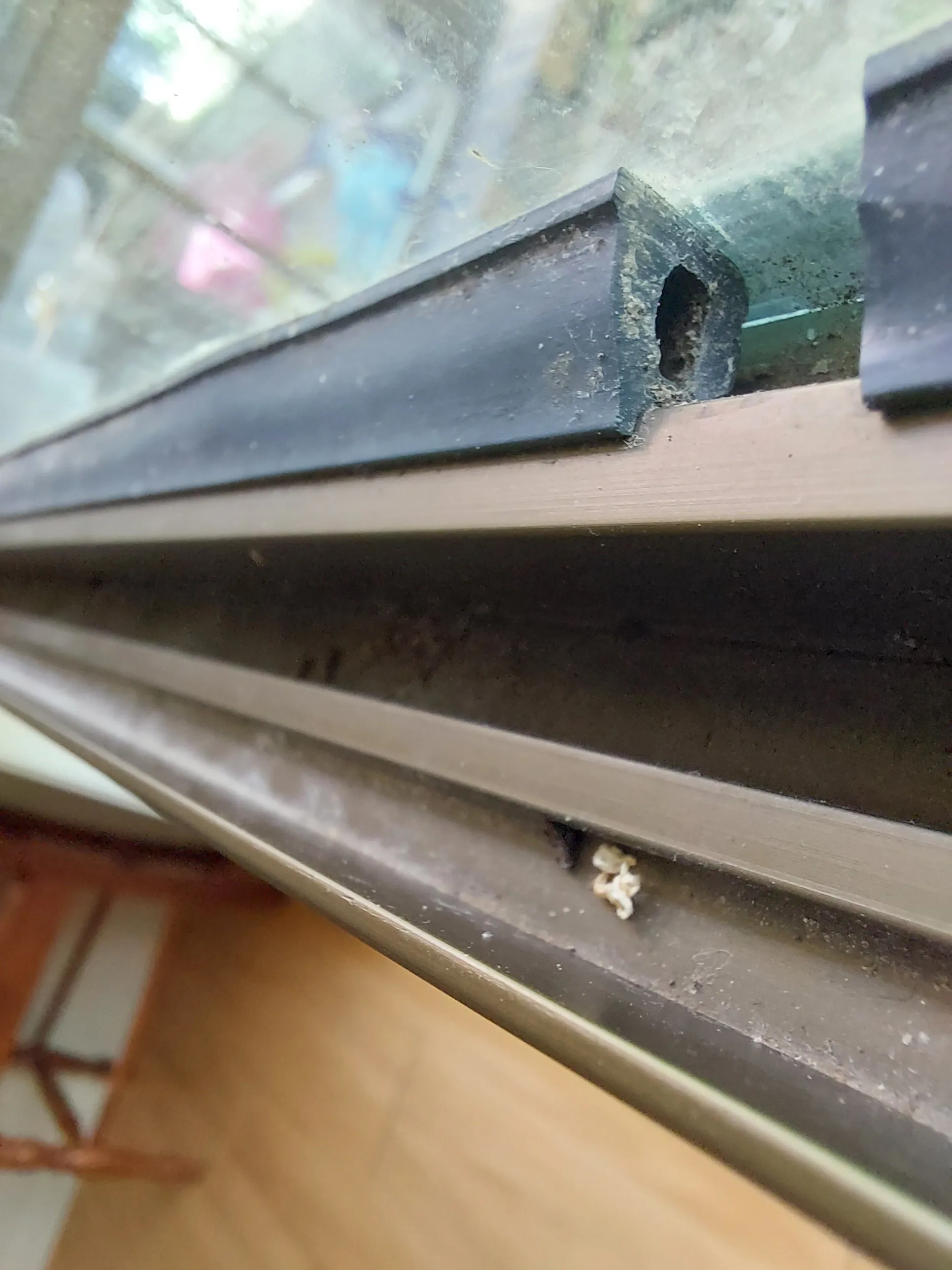 Glazing Wedge Comalco - suits 4mm Glazing Rubber