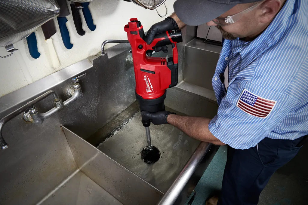 Milwaukee M12 Airsnake Drain Cleaning Air Gun Kit-B
