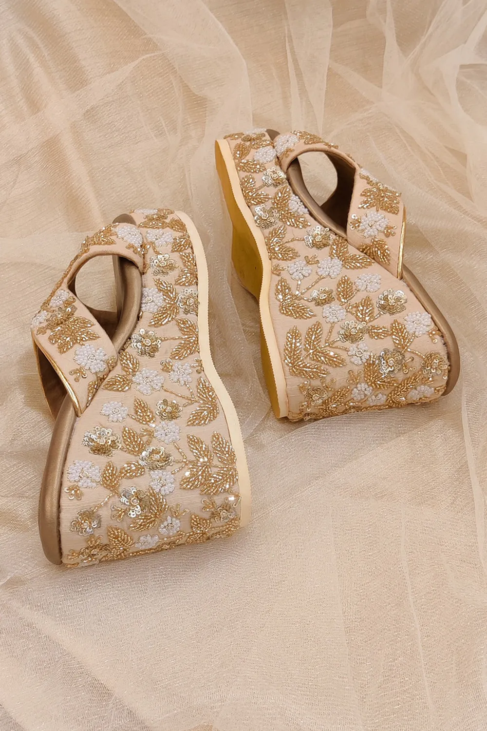 Poly Silk Gold Wedges