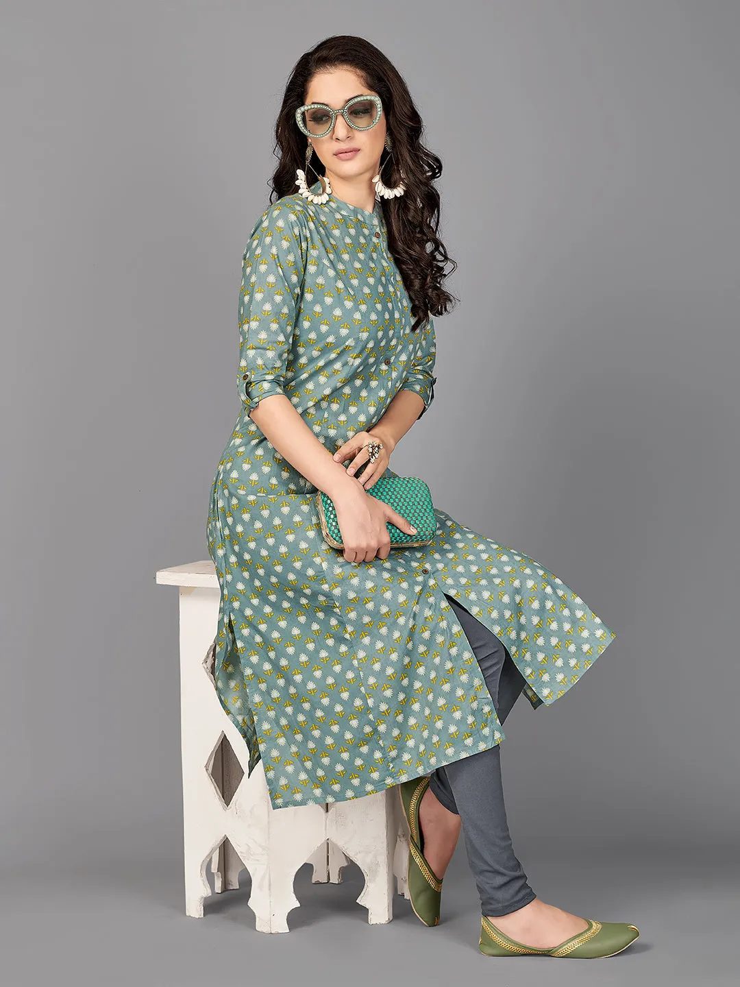 Women'S Floral Print A-Line Cotton Teal Stitched Kurta With Multiple Slit