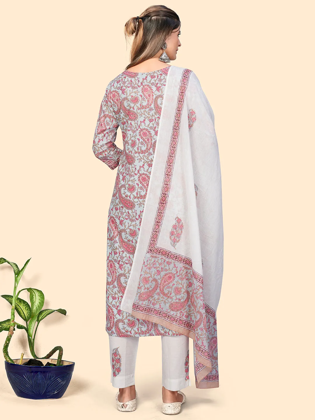 Women'S Print & Gota Patti Straight Cotton Beige Stitched Kurta Pant With Dupatta