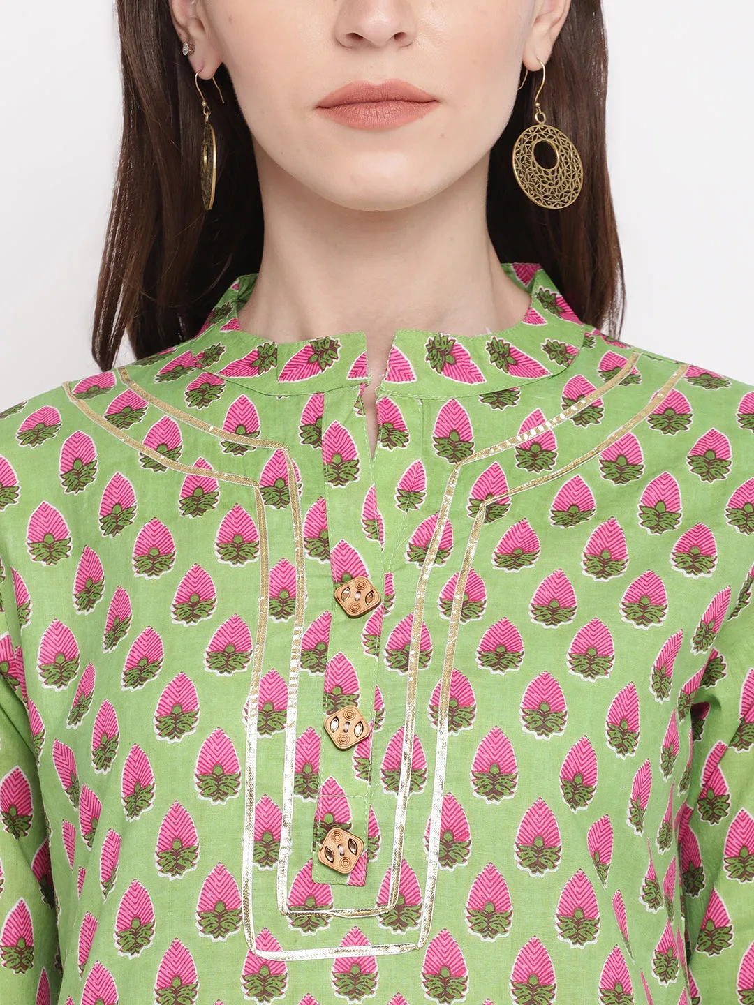 Women'S Printed, Lace Work Straight Cotton Parrot Green Kurti
