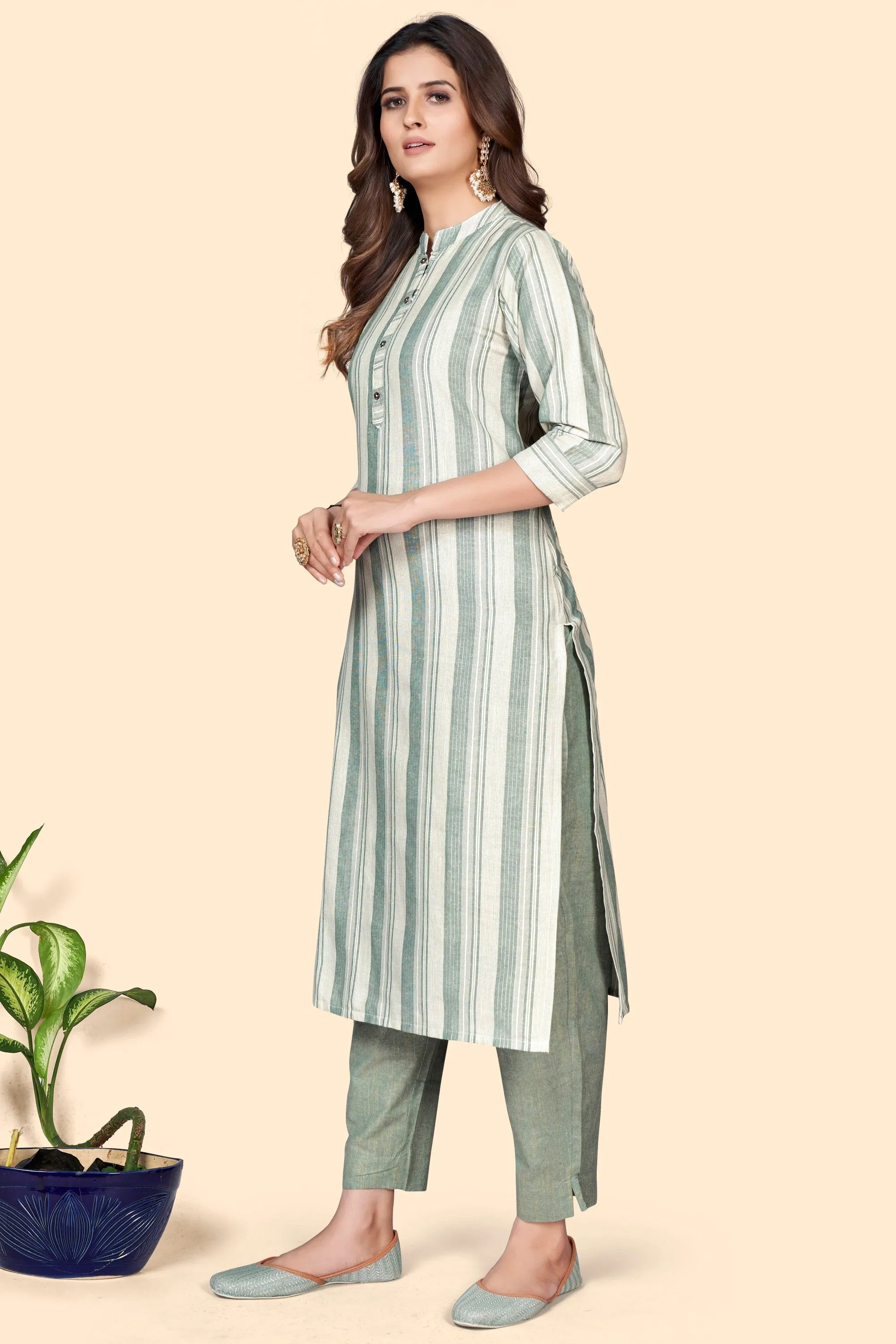 Women'S Striped Print Straight Cotton Blend Pista  Stitched Kurta With Pant