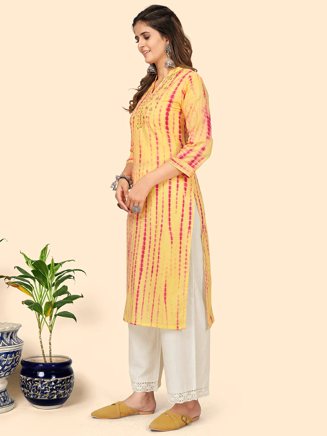 Women'S Tie & Dye Print & Gota Work Straight Cotton Yellow Stitched Kurta